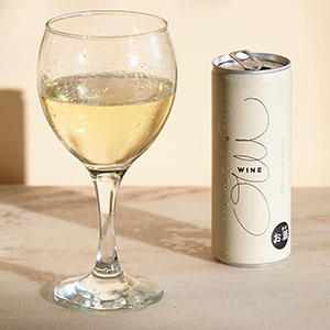 OUI WINE WHITE(ギフトボックス入) 4本